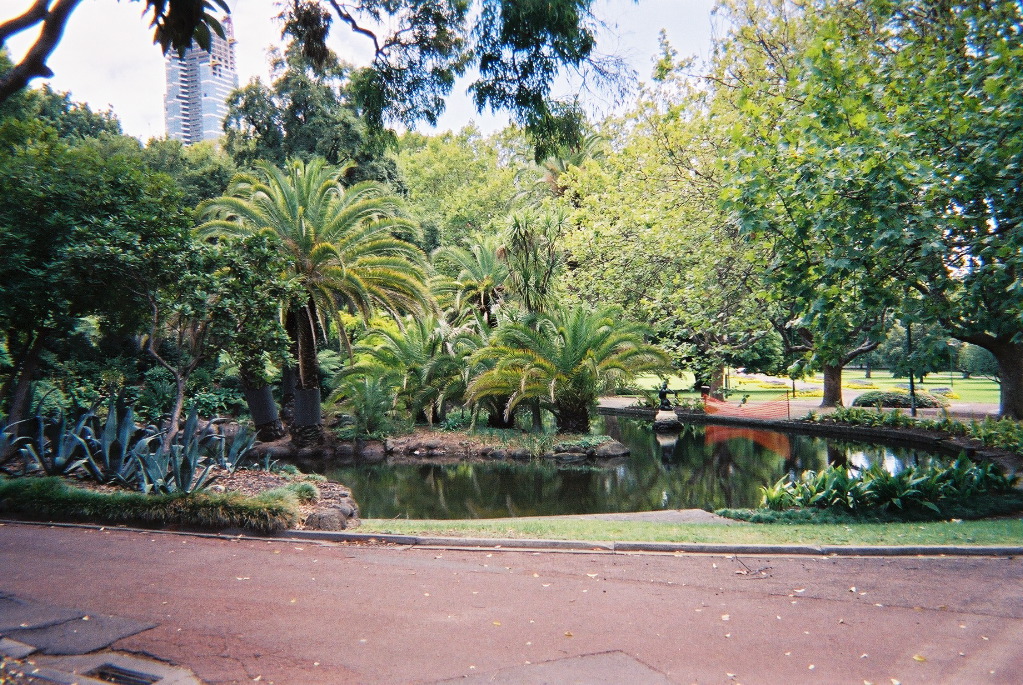 F1030029